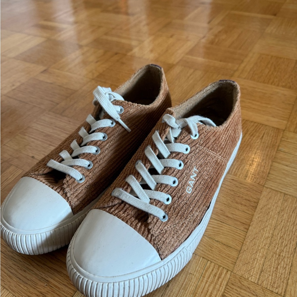 GANT Men’s Brown Corduroy Low-Top Sneakers